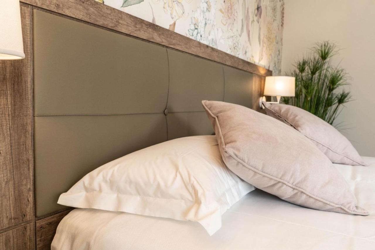 Hotel Pontemare Палермо Екстериор снимка
